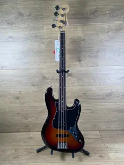 PERFORMER JAZZ BASS-