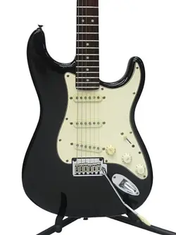 BY FENDER STANDARD