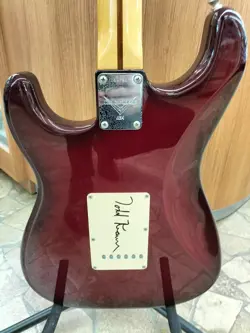 MAPLE NECK MAPLEFINGERBOARD