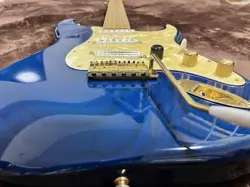 FENDER STRATOCASTER MEX