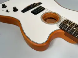 ACOUSTASONIC JAZZMASTER ARTIC