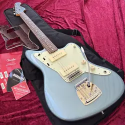 COLOR FENDER MEX JAZZMASTER VINTERA #PCKDNA