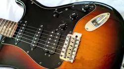 STRATOCASTER #PC0N7X