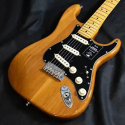 FENDER AMERICAN PROFESSIONAL II STRATOCASTER MN RST PINE