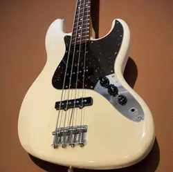 FENDER JAPAN JAZZ BASS 2015 ELECTRIC BASS GUITAR WITH SOFT CASE