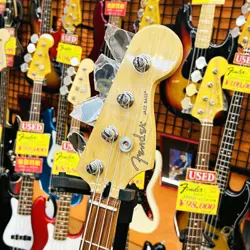 2020 ELECTRIC GUITAR