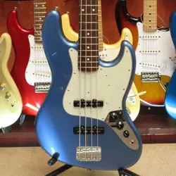 FENDER JAPAN TRADITIONAL 60S JAZZ BASS ELECTRIC BASS GUITAR