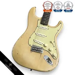 FENDER 1963 STRATOCASTER BLONDE ELECTRIC GUITAR