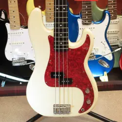 FENDER JAPAN PB62-53 ELECTRIC BASS GUITAR-01