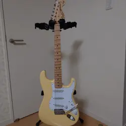 ELECTRIC GUITAR FENDER JAPAN EXCLUSIVE YNGWIE MALMSTEEN SIGNATURE STRATOCASTER