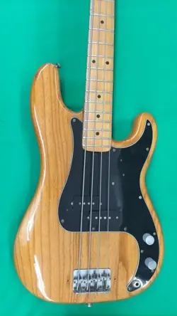 PRECISION BASS '77