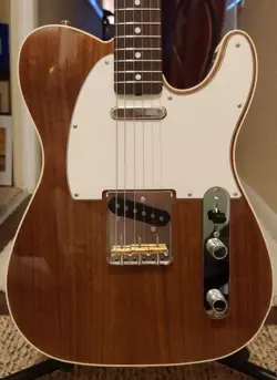 (2024) FENDER FSR TRADITIONAL 60S CUSTOM TELECASTER WALNUT TOP