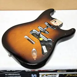 STRAT 2-TONE