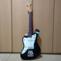 AUGUST FENDER JAZZMASTER