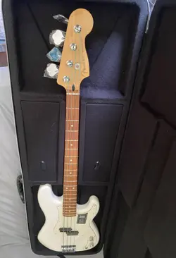 PRECISION BASS LIGHWEIGHT