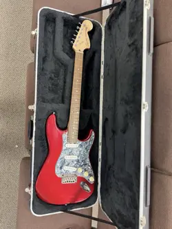 GUITAR STANDARD CHERRY