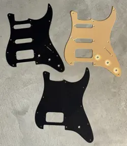 3 SQUIER BY FENDER STRATOCASTER SINGLE H & HSS SINGLE PLY 50'S STYLE PICKGUARDS