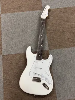 FENDER MADE IN JAPAN LIMITED HYBRID II STRATOCASTER, BLANC, ROSEWOOD FINGERBOARD