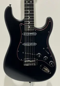 FENDER JAPAN LIMITED HYBRID II STRATOCASTER / NOIR