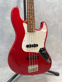 WITH SCRATCHES MAINTAINED