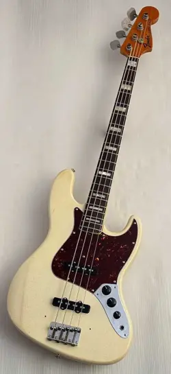 VINTAGE USED 4-STRING