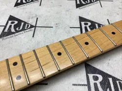 PERFORMER STRATOCASTER ELECTRIC