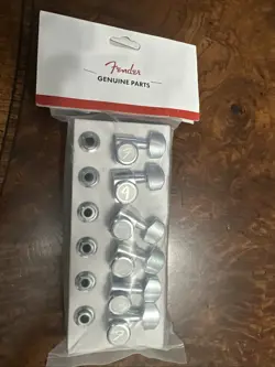 GENUINE FENDER CHROME LOCKING TUNERS 6-INLINE