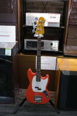 FENDER JAPAN MUSTANG BASS