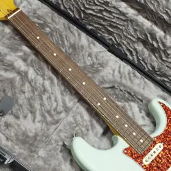 FENDER AMERICAN PROFESSIONAL II STRATOCASTER THINLINE RW TRANSPARENT SURF GREEN