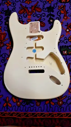 FENDER 60S STRAT