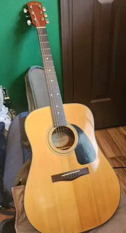 DG-11 NAT FENDER ACOUSTIC GUITAR