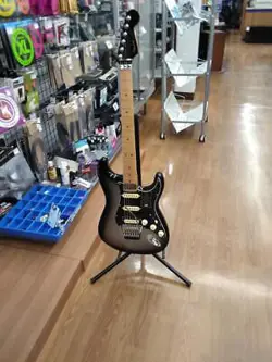 FENDER USA AMERICAN ULTRA LUXE HSS ELECTRIC GUITAR