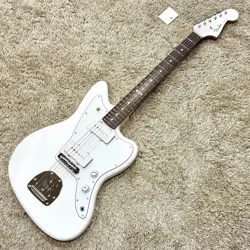 JAZZMASTER BLANC 2025