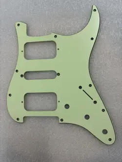 OPEN BOX FENDER STYLE 60'S 11 HOLE STRAT MINT GREEN MG/B/MG 3 PLY HSH PICKGUARD