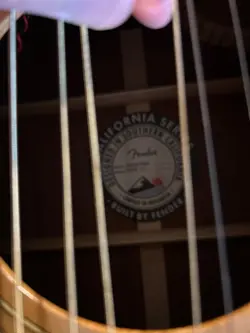 REDONDO ACOUSTIC GUITAR