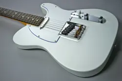 TELECASTER BLANC 2025
