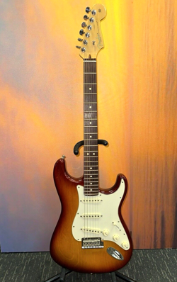 2014 FENDER AMERICAN STANDARD STRATOCASTER ROSEWOOD FINGERBOARD, SIENNA SUNBURST