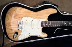 93 USA FENDER STRAT PLUS DELUXE NATURAL ASH - NICE WEIGHT VERY CLEAN