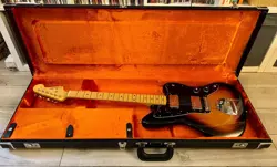 FENDER CUSTOM JAZZBLASTER