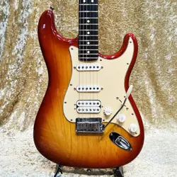 USED FENDER USAAMERICAN STRATOCASTER ASH HSS 2005 NO.RG3939