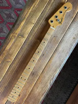 NUT WIDTH BASS