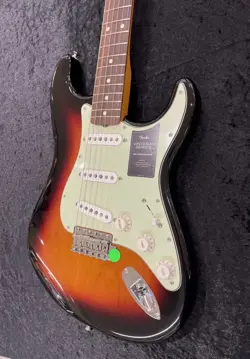 FENDER VINTERA II '60S STRATOCASTER ROSEWOOD 3-COLOR SUNBURST #GG5ZZ