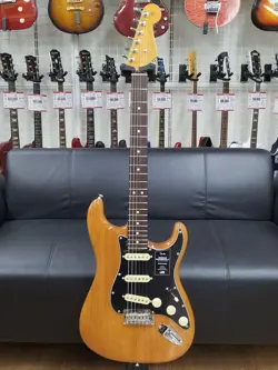 FENDER AMERICAN PROFESSIONAL II STRATOCASTER RW PINE USA 2023 ELECTRIC GUITAR