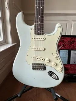 2022 FENDER CUSTOM
