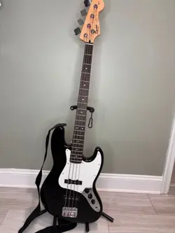 SQUIER ELECTRIC JAZZ BASS BY FENDER - FLAT BLACK WITH GIG BAG