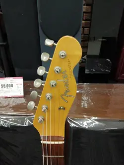 TL62B ELECTRIC GUITAR