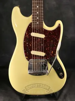 FENDER 1980S MUSTANG WHITE / ASH