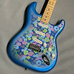 FENDER JAPAN LIMITED STRATOCASTER BLUE FLOWER