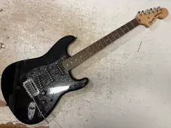 SQUIER BY FENDER STANDARD STRATOCASTER MOD BIG BLOCK WILKINSON TREMOLO EQUIPPED