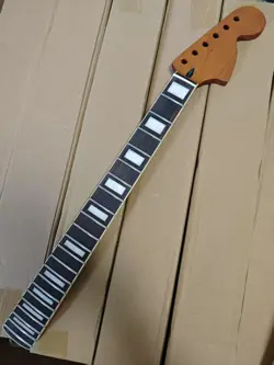 FRETS BIG-HEAD START